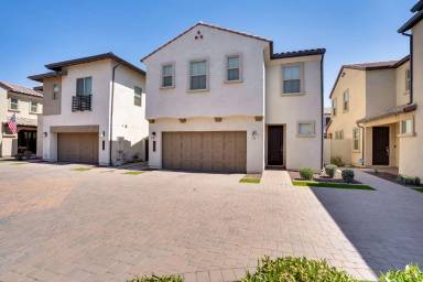 Main picture of 1703 S Wallrade Ln