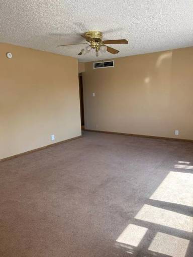 Main picture of 1410 E Crescent Dr