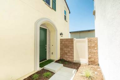 Main picture of 401 Verna St