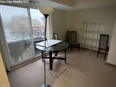 Main picture of 85 Hancock St