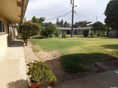 Main picture of 2822 W James Ave