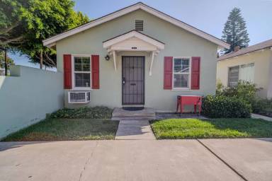 Main picture of 530 S C St