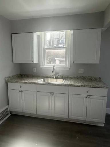 Main picture of 3418 Meadowbrook Blvd