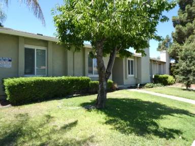 Main picture of 1539 Moorpark Ave