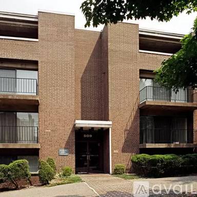 Main picture of 509 S Highland Ave