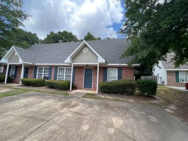 Main picture of Bellwood Townhomes