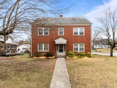 Main picture of 101 Montlieu Ave