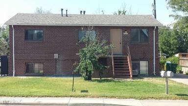 Main picture of 6762 Locust St