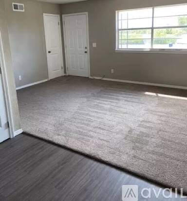Main picture of 501 E Main St