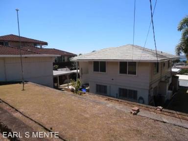 Main picture of 99-868 Halawa Dr