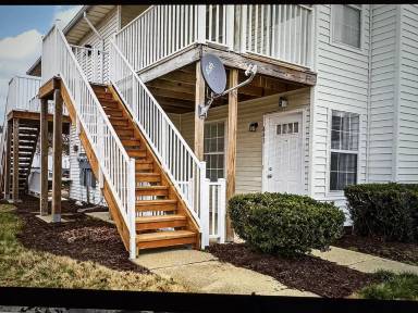 Main picture of 437 Shelter Dr