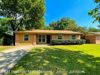 Main picture of 117 E Chico Dr