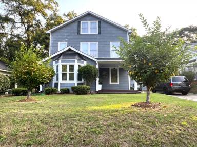 Main picture of 3257 Ridge Ave