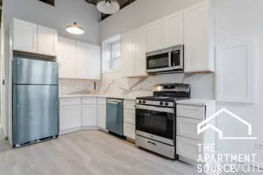 Main picture of 1621 N Kedzie Ave