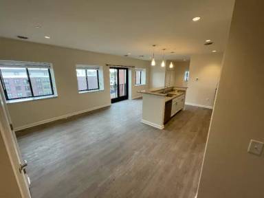 Main picture of 192 Erie Blvd