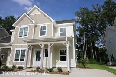 Main picture of 740 Northern Village Ct
