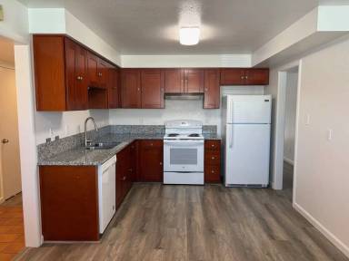 Main picture of 690 Clipper Way