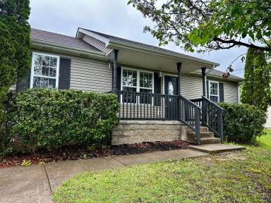 Main picture of 910 Applegrove Cir