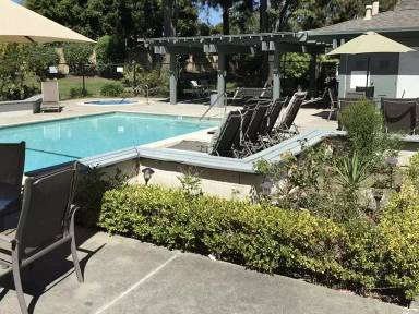 Main picture of 40425 Chapel Way