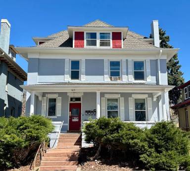 Main picture of 1638 N High St