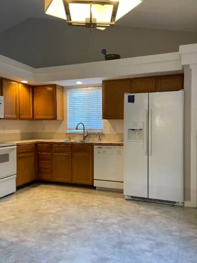 Main picture of 3632 Rockaway St