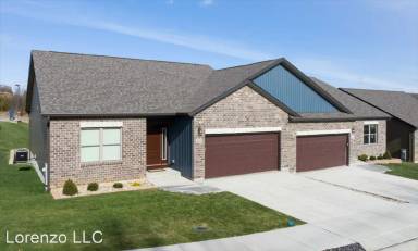 Main picture of 2625 Lorenzo Pl