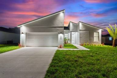 Main picture of 727 James Ct