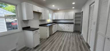 Main picture of 678 Runyan Ave