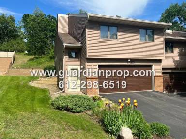 Main picture of 2355 Springside Dr E