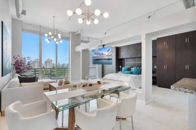 Main picture of Uptown Marina Lofts Condo