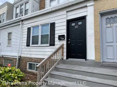 Main picture of 1612 Crosslynne Ave