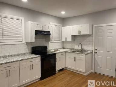 Main picture of 235 Parrott Ave