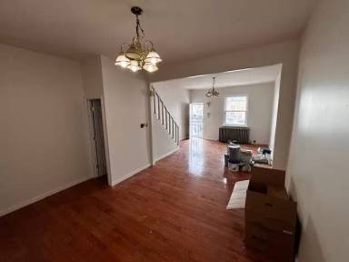 Main picture of 2643 Jasper St