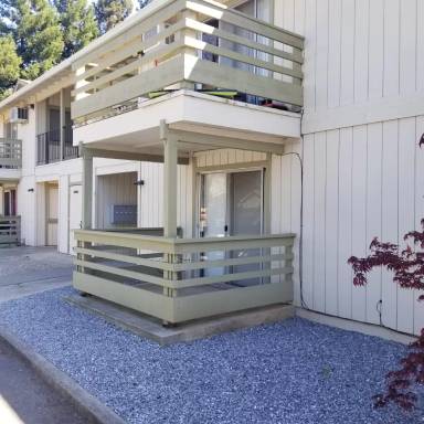 Main picture of 623 W 6th Ave