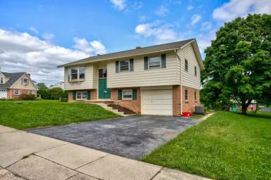 Main picture of 457 Biscayne Rd