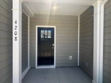 Main picture of 4208 Steel Way