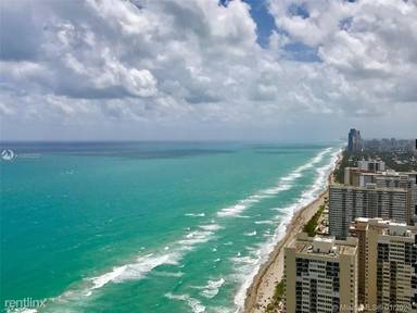 Main picture of Beach Club
