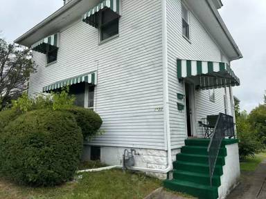 Main picture of 1922 Western Ave