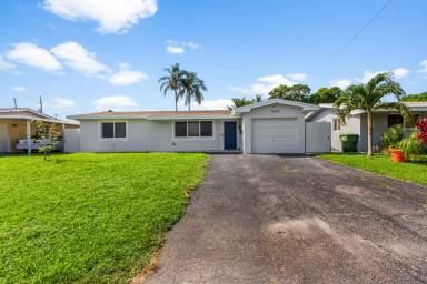 Main picture of 8580 NW 11th Ct