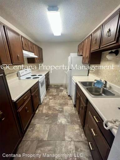 Main picture of 1540 Meadowlark Dr