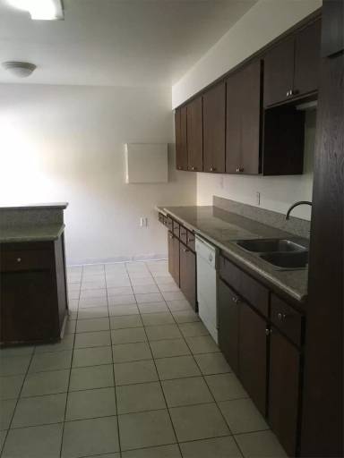 Main picture of 4377 W Point Loma Blvd