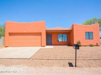 Main picture of 3005 S Campbell Ave