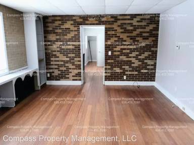 Main picture of 658 Lake Michigan Dr NW
