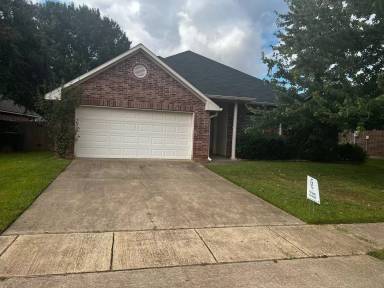 Main picture of 408 Hancock Dr