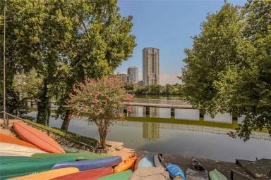 Main picture of Riverwalk Condos