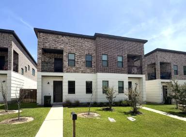 Main picture of 4011 Oaklawn St