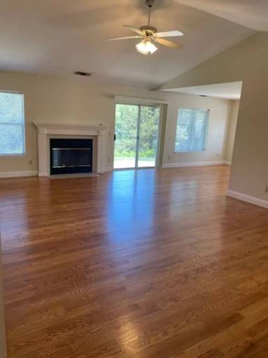 Main picture of 2095 Quartz Way