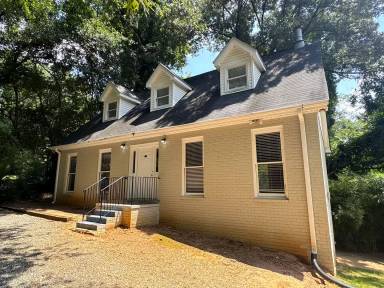 Main picture of 620 Pinecrest Dr