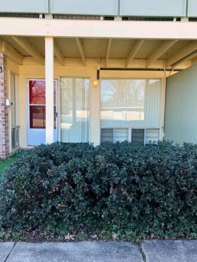 Main picture of 7207 Donnell Pl