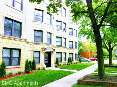 Main picture of 2446 W Catalpa Ave